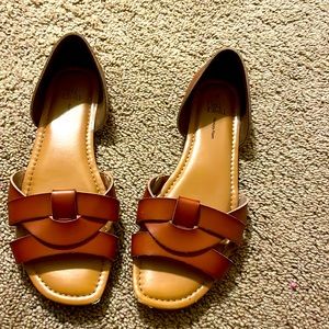 Size 8, both pair, $20 for both pair, simple, comfy and cute!!